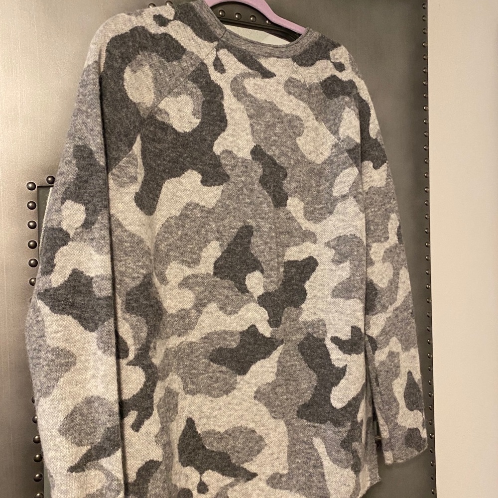 Athlete Camo Cashmere sweater